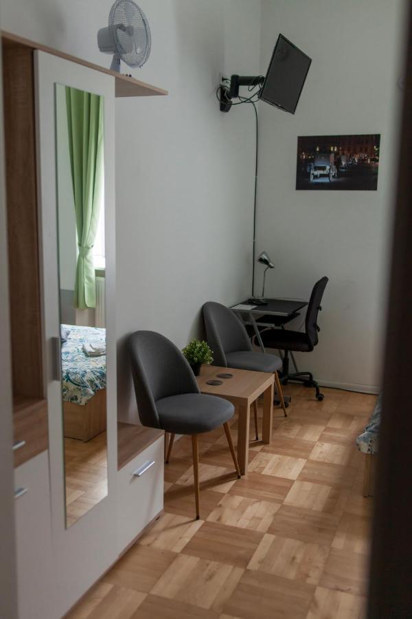 Lukas Guest Rooms Krakow Exterior photo