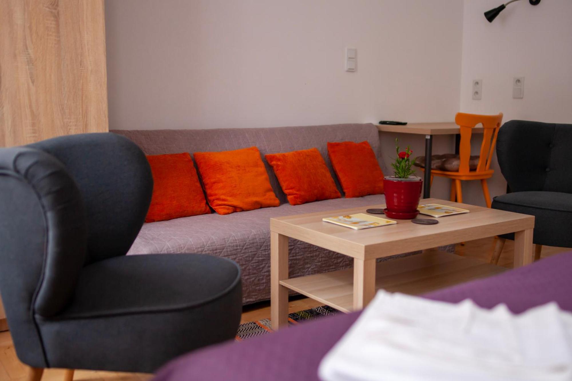 Lukas Guest Rooms Krakow Exterior photo